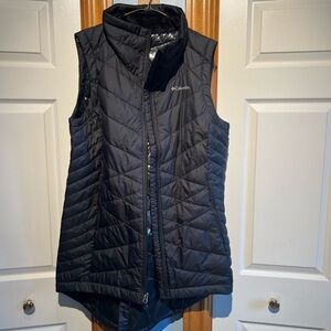 Columbia Women's Dark Quilted Vest NWOT